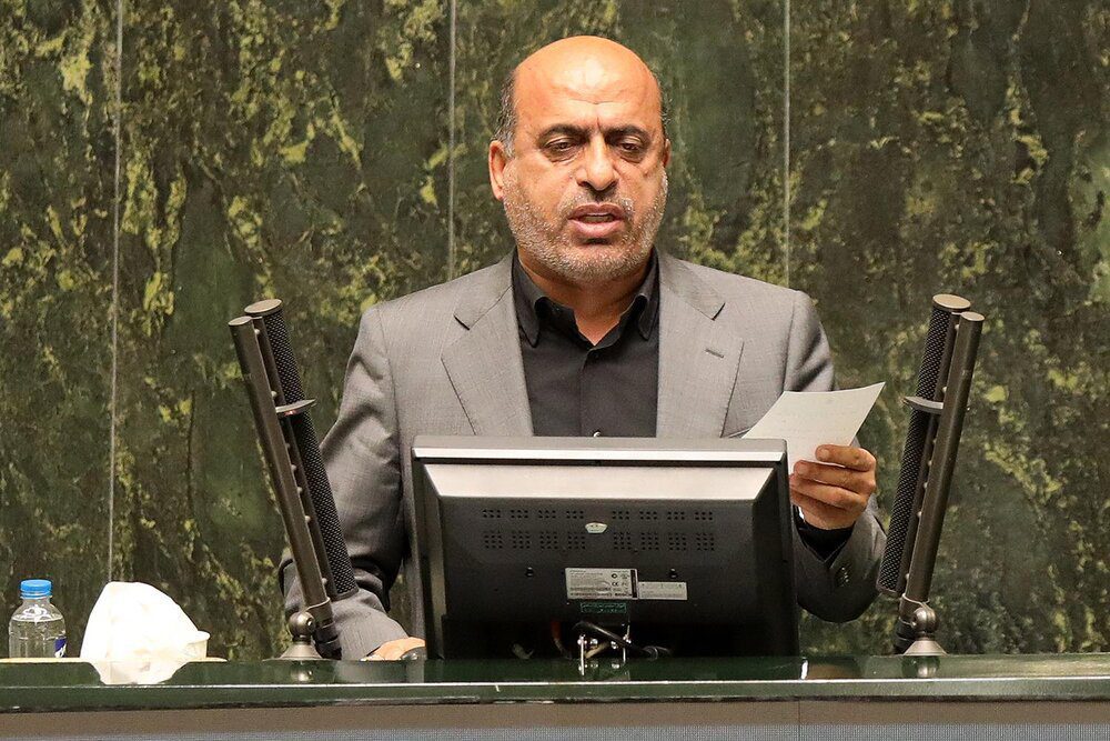 سرپرست وزارت جهاد کشاورزی پیرامون وضعیت عرضه مرغ در بازار تدبیری بیاندیشد