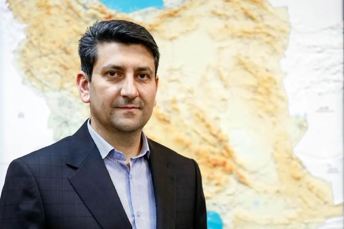 تعرفه ۹۶ درصدی آیفون فاقد مبنای کارشناسی است