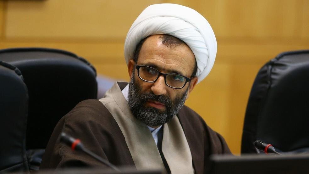 در شرایط کنونی عرضه زمین در کشور کم است