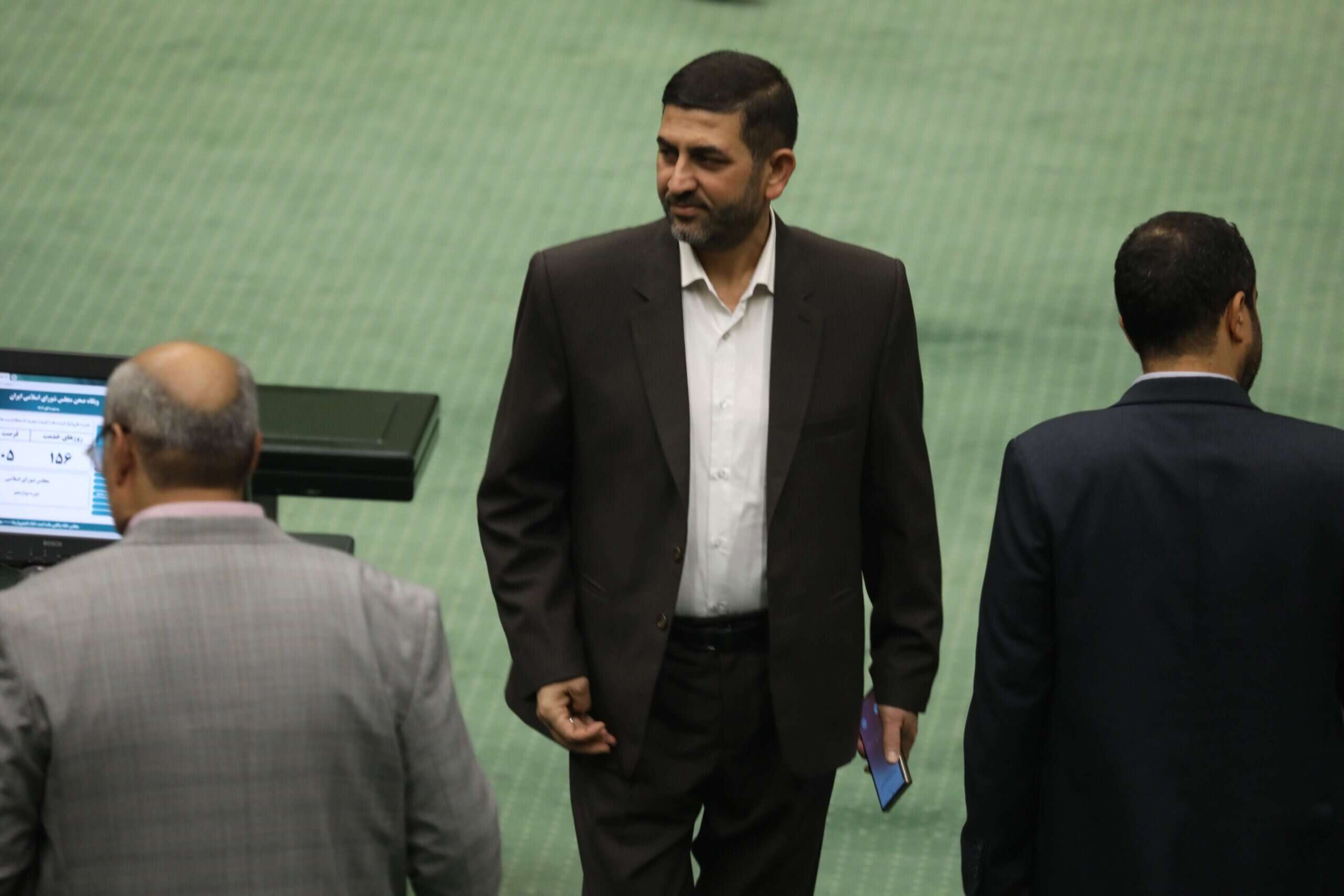 انتصابهای سیاسی در صنایع خوزستان، مانع توسعه و رشد اقتصادی