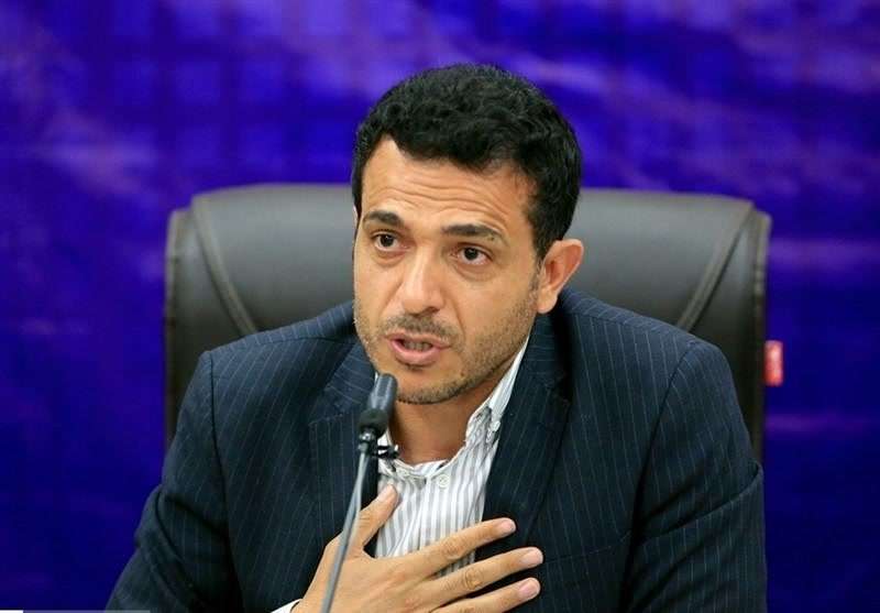 افزایش حقوقها باید متناسب با نرخ تورم باشد تا معیشت مردم تحت تأثیر قرار نگیرد