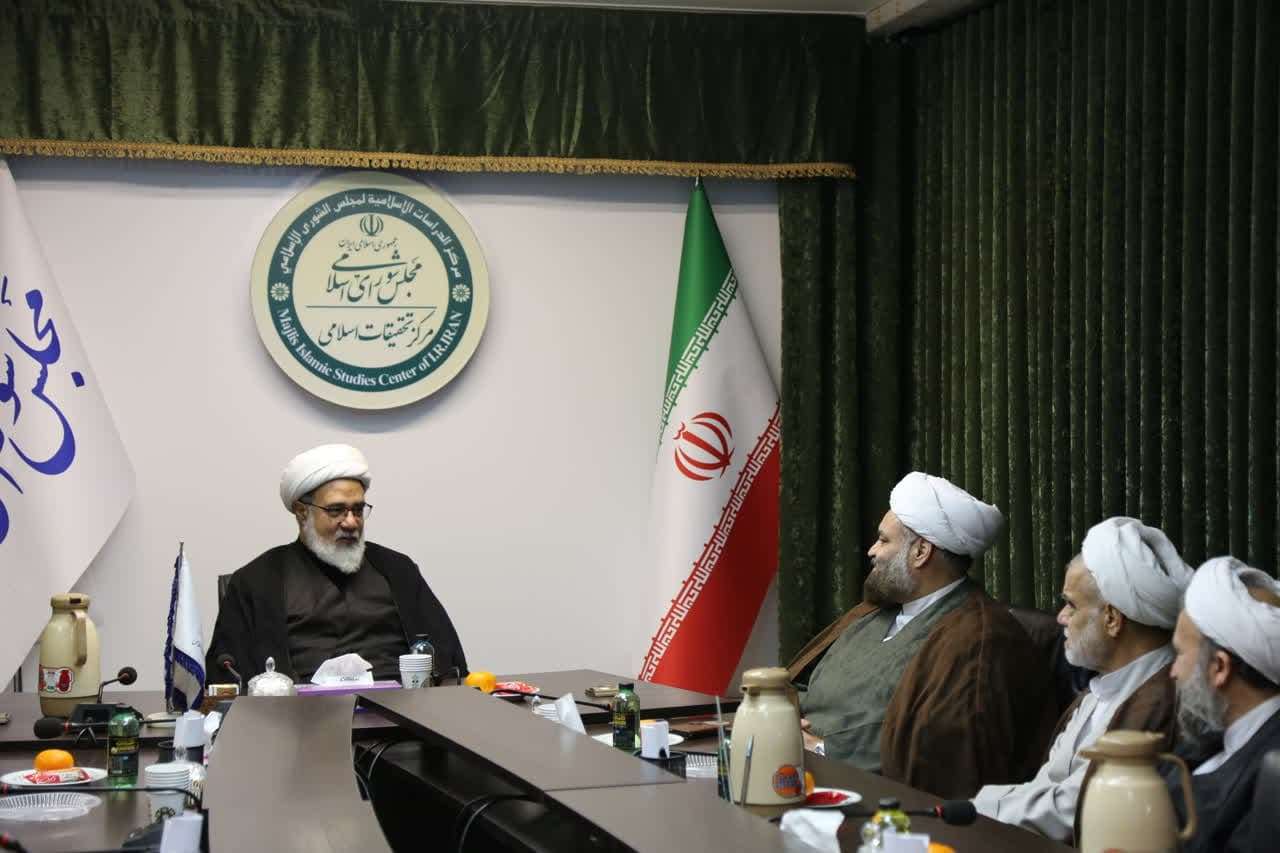 پیش از “آقای قاضی”، به تولید برنامه “آقای قانون”نیاز داریم/ نیازهای تقنینی مردم مقدم بر نیازهای قضایی است