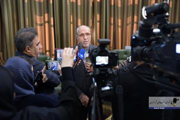 تراموا بدون مطالعه، بازگشت به عقب است