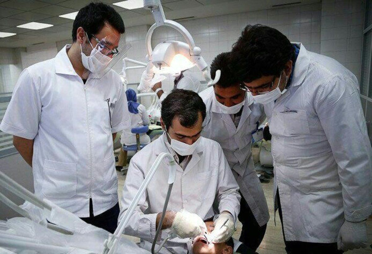 مخالف ادغام آموزش پزشکی با آموزش عالی هستم