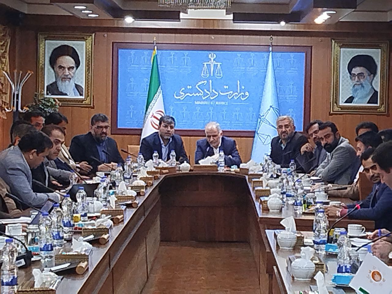 درخواست استفساریه برای رفع ابهامات حقوقی در پیوند دستگاه‌ها به درگاه ملی مجوزها