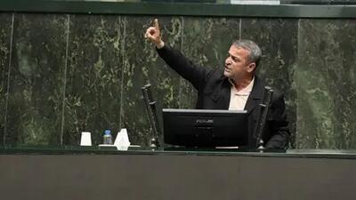 بابت کاستی‌ها از مردم عذرخواهی کنیم