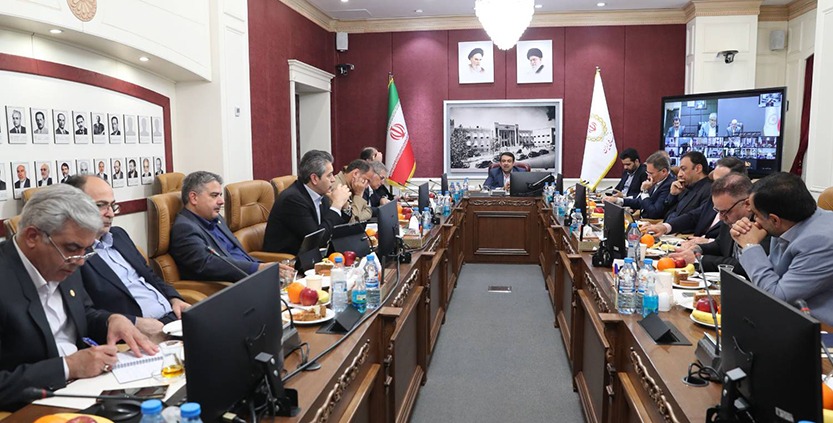 اهداف عملیاتی و بسته سیاست اعتباری بانک ملی ایران در سال ۱۴۰۴ ابلاغ شد / تاکید نجارزاده بر تحقق شعار سال و ادامه خروج از بنگاه‌داری