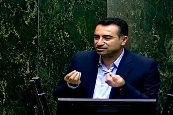 پرداخت پاداش پایان خدمت بازنشستگان و توجه به وضعیت راهها