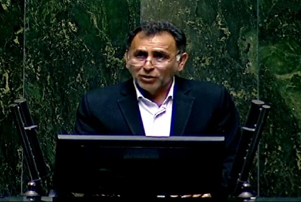 کمتر از ۳۰ درصد اهداف برنامه‌های توسعه محقق شده است