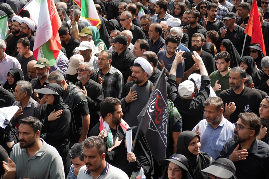 تشییع شهدا، وحدت ملی را به نمایش گذاشت و نقشه دشمن برای تفرقه را خنثی کرد