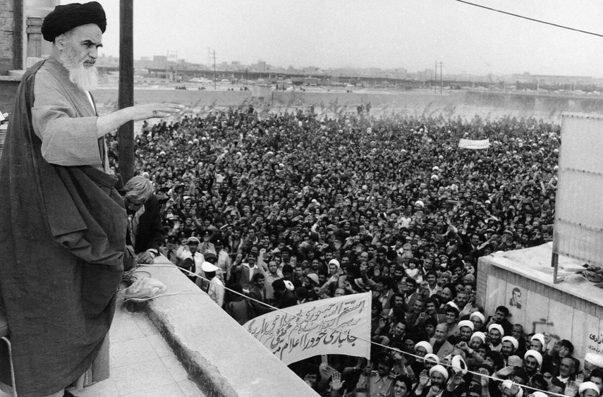 جریان انقلاب و نهضت بازخوانی اندیشه‌های امام خمینی(ره)