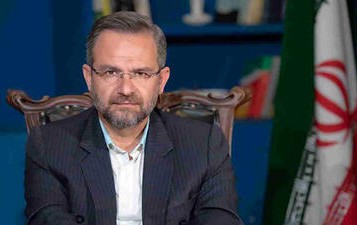 واردات برنج در فصل برداشت، خلاف قانون است