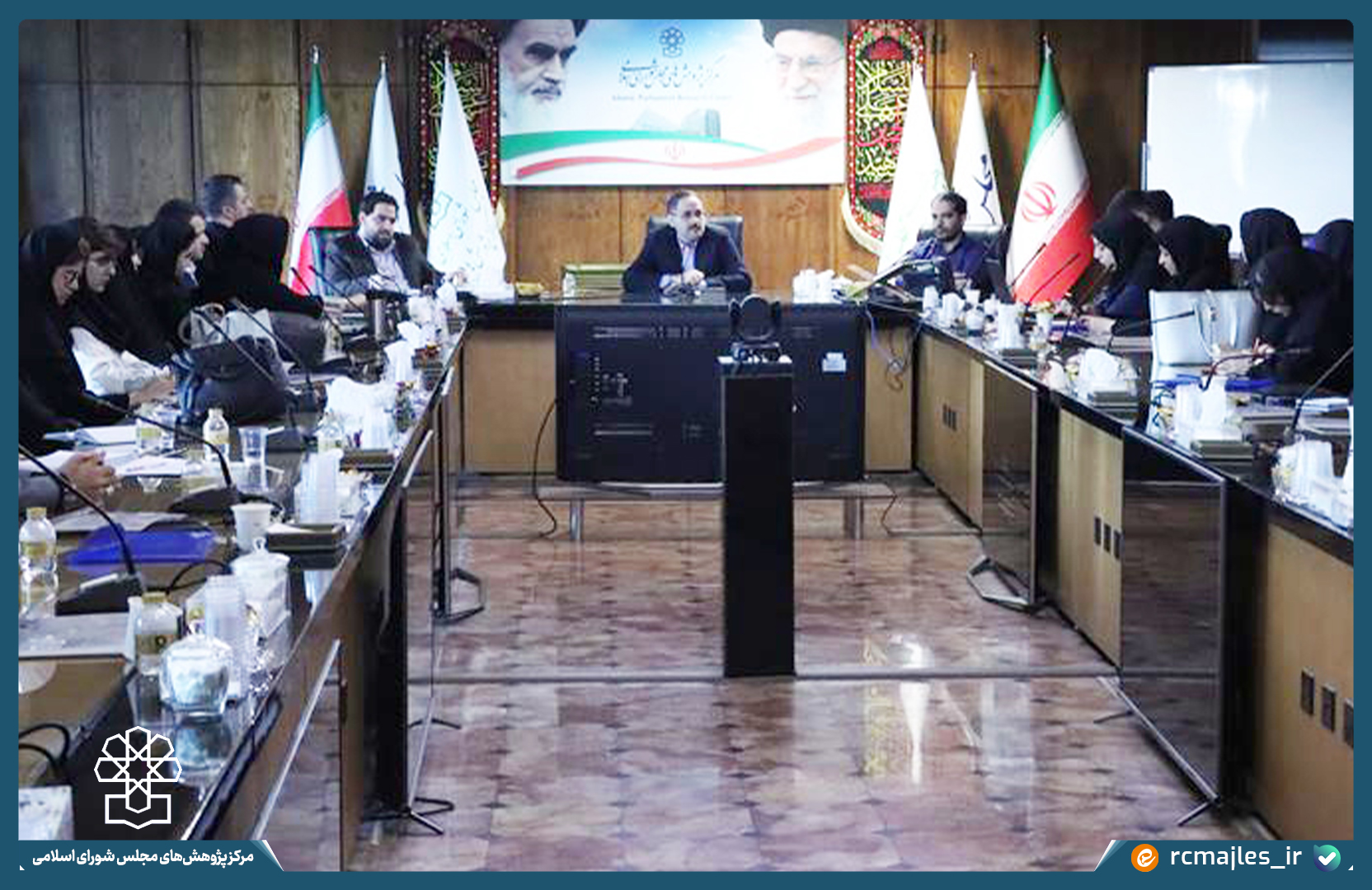 پیچ و مهره های آهنین نظام بروکراسی در مقابل نظام سیاستگذاری/ شایسته گزینی، کلید گشودن قفل نظام اداری ناکارآمد است