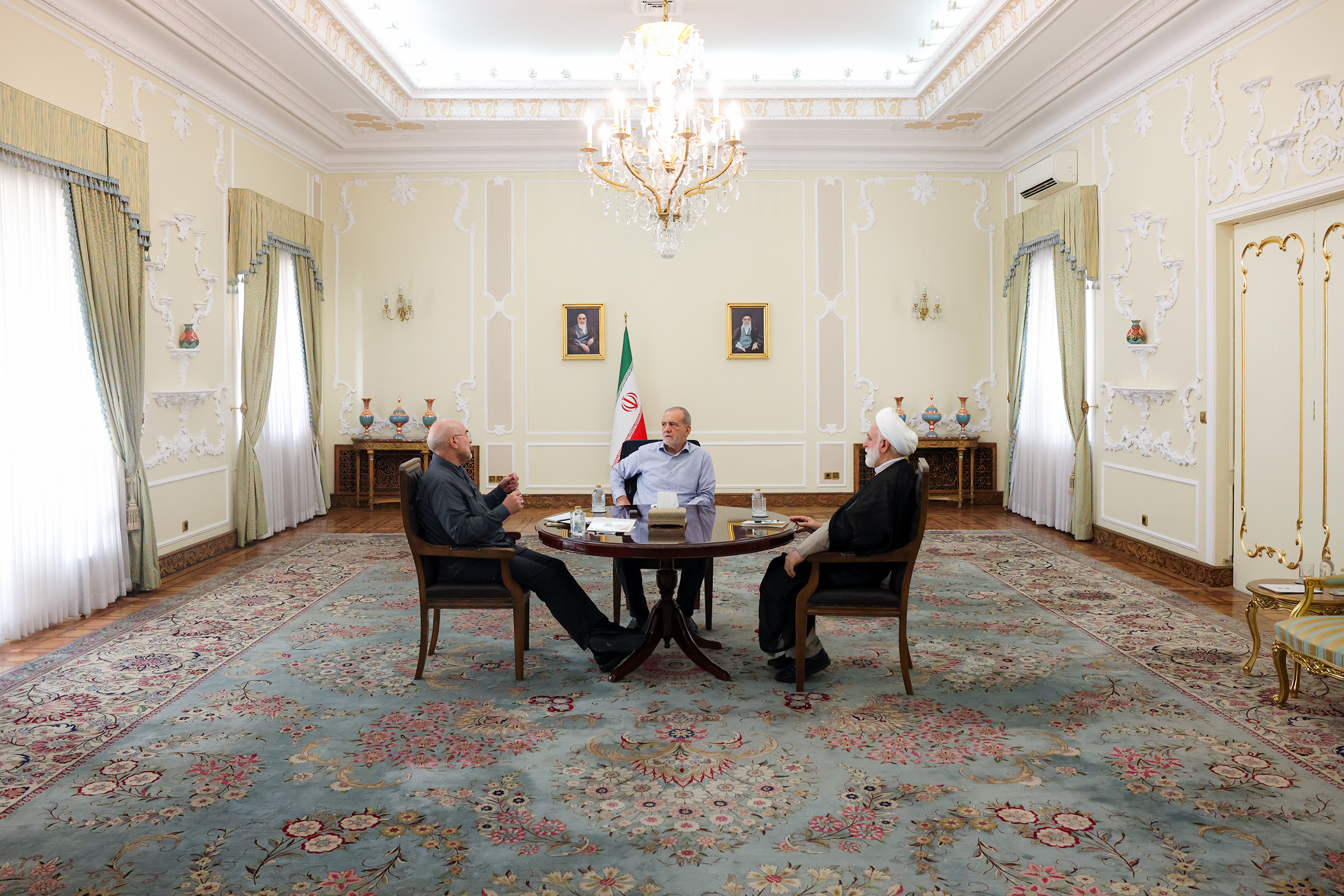 برگزاری نشست مشترک سران قوا