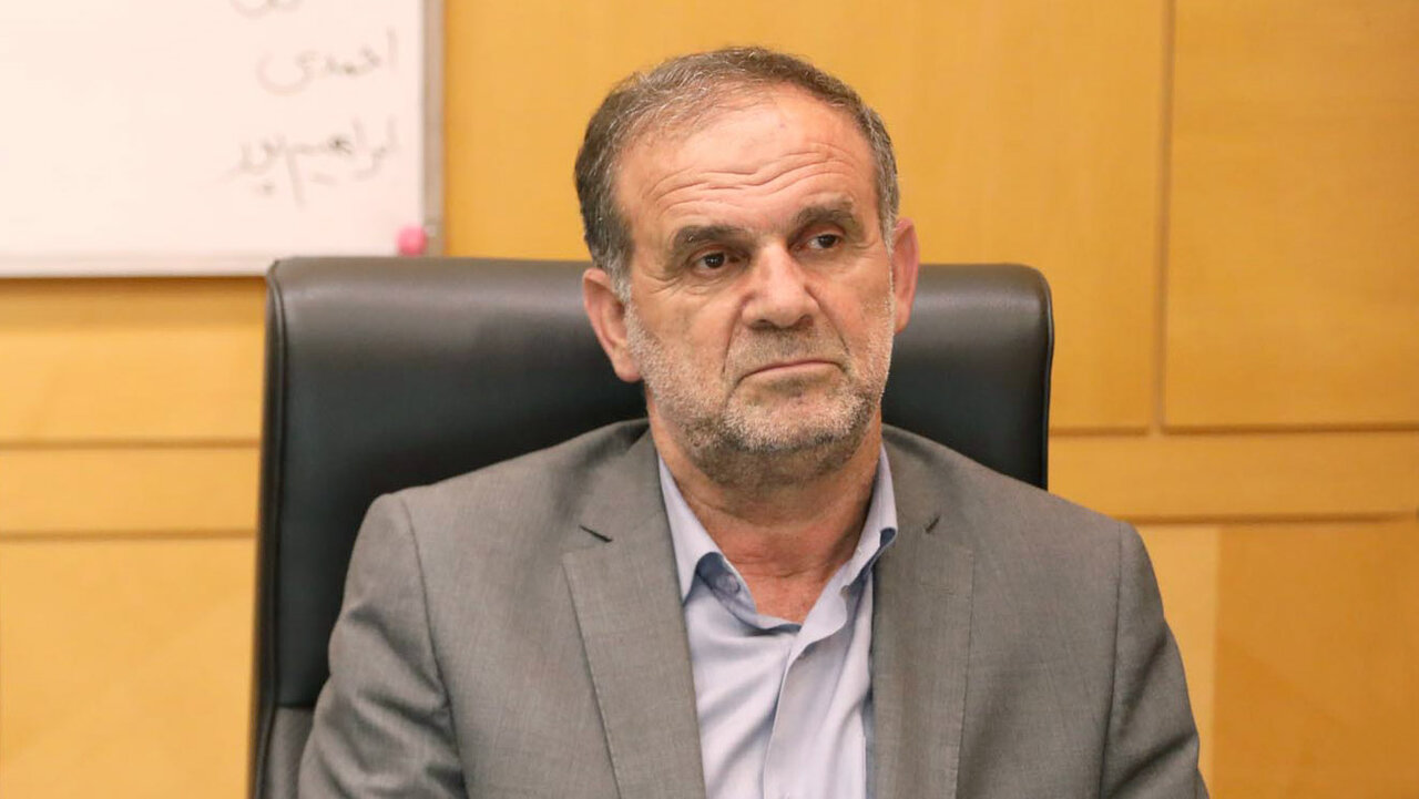 افزایش شهریه دانشگاه آزاد کمر خانواده‌ها را خم کرده است