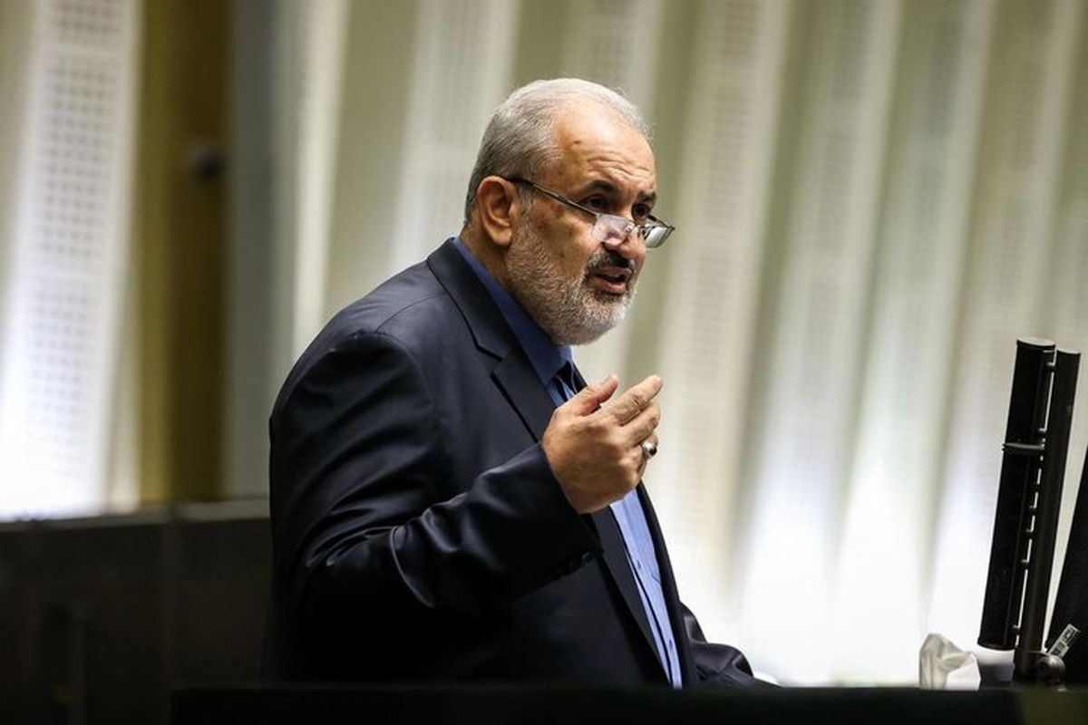 مادر مشکلات در صنعت آب و برق، مشکل اقتصادی است