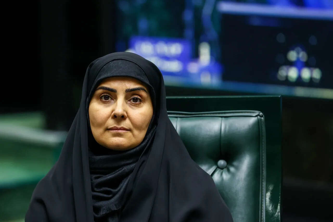 بحران در سیاست مسکن؛ وزیر راه و شهرسازی به‌جای اصلاح، صورت‌مسئله را پاک می‌کند