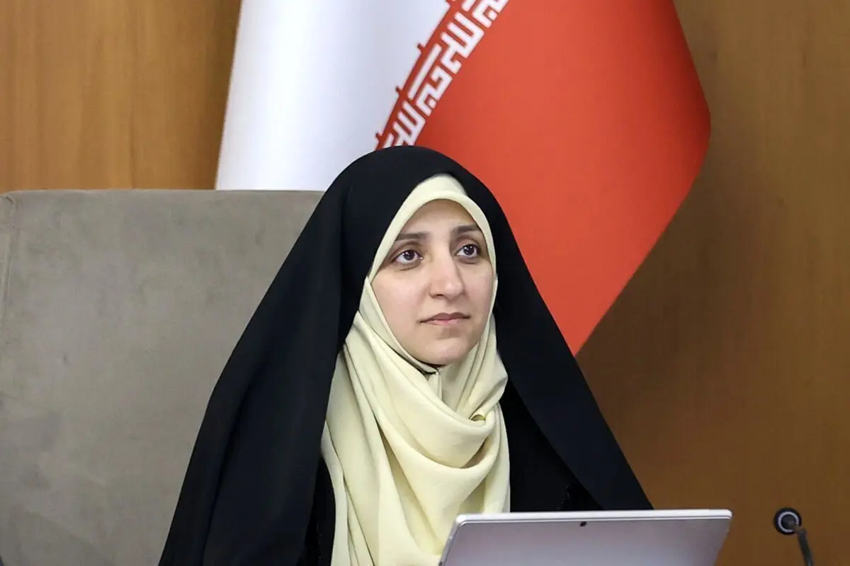 زنان فقط نیمی از جمعیت نیستند؛ نیمی از سرمایه فکری و تخصصی کشور هستند