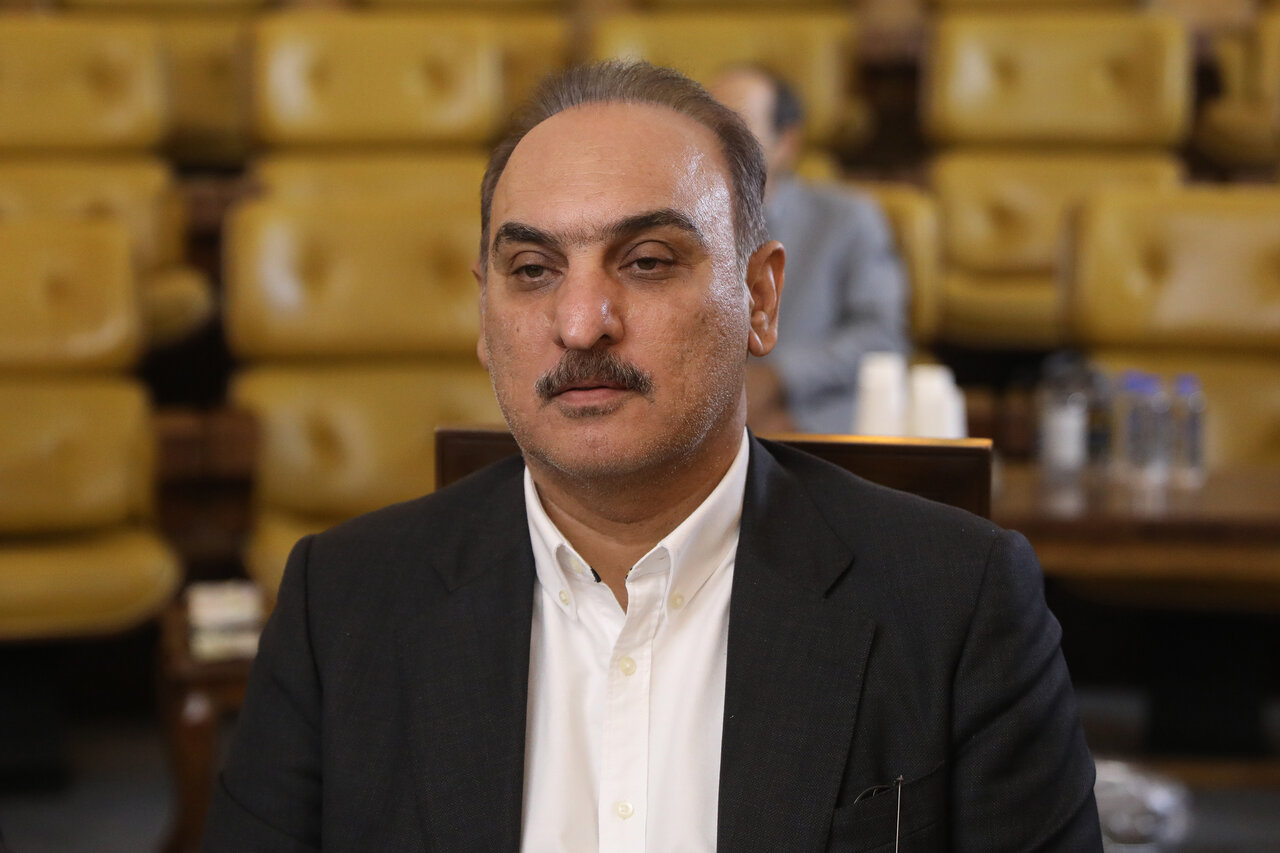 بودجه بنزین تمام شده است؛ افزایش نرخ در کارت‌های آزاد محتمل است