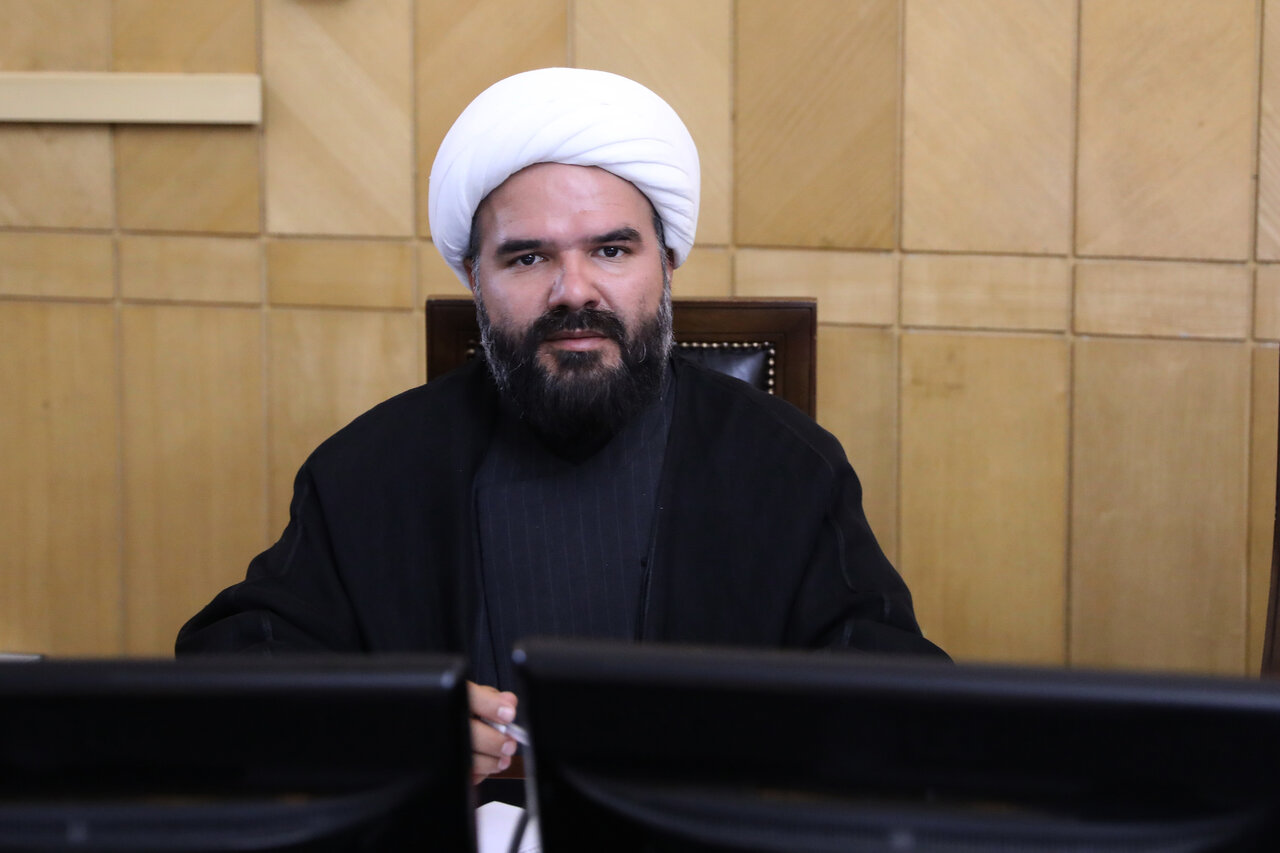 راهپیمایی ۲۲ بهمن تصویرسازی دشمن از شکاف مردم و حکومت را باطل می‌کند