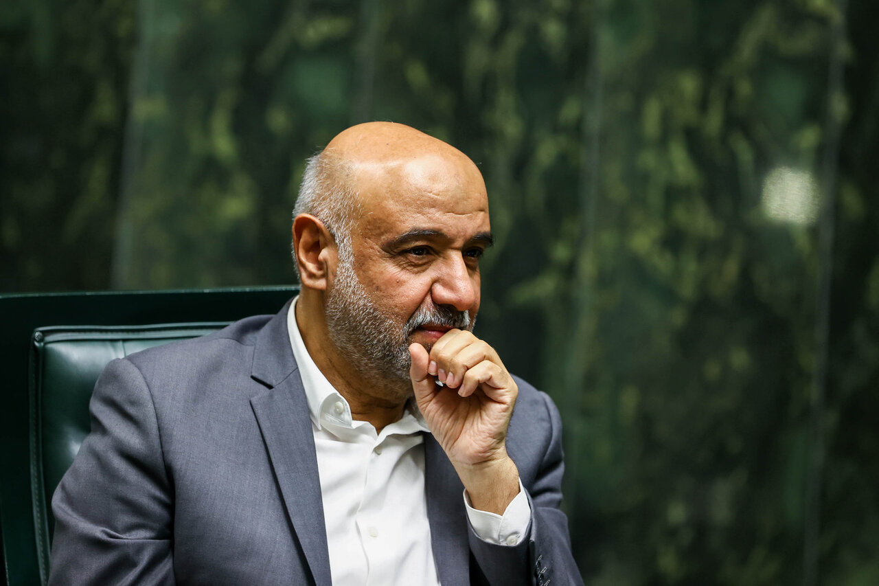 استیضاح وزیر کار به کمیسیون اجتماعی ارجاع شد