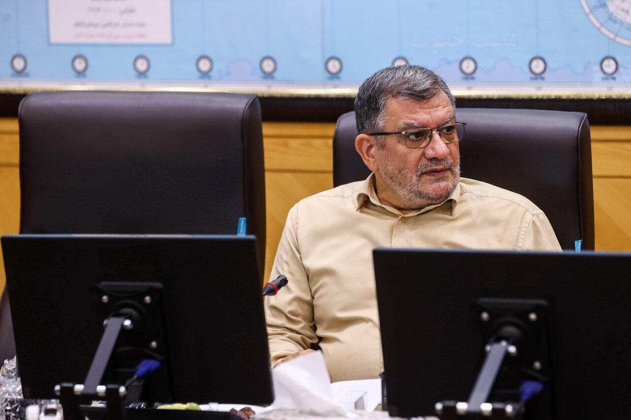 مجلس هیچ‌گاه تعطیل نبود