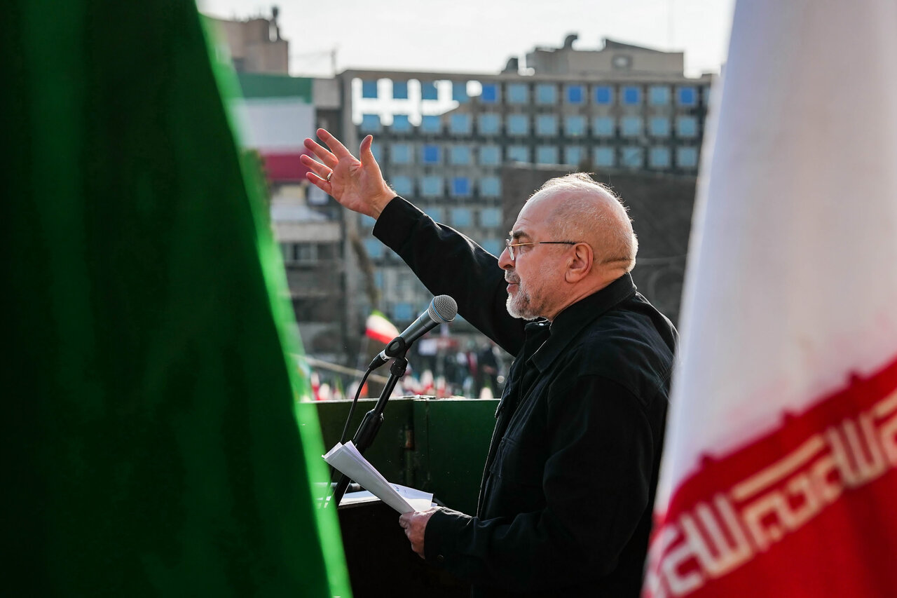 ملت عزیز ایران داغ تجزیه کشور را بر دل دشمن گذاشتند