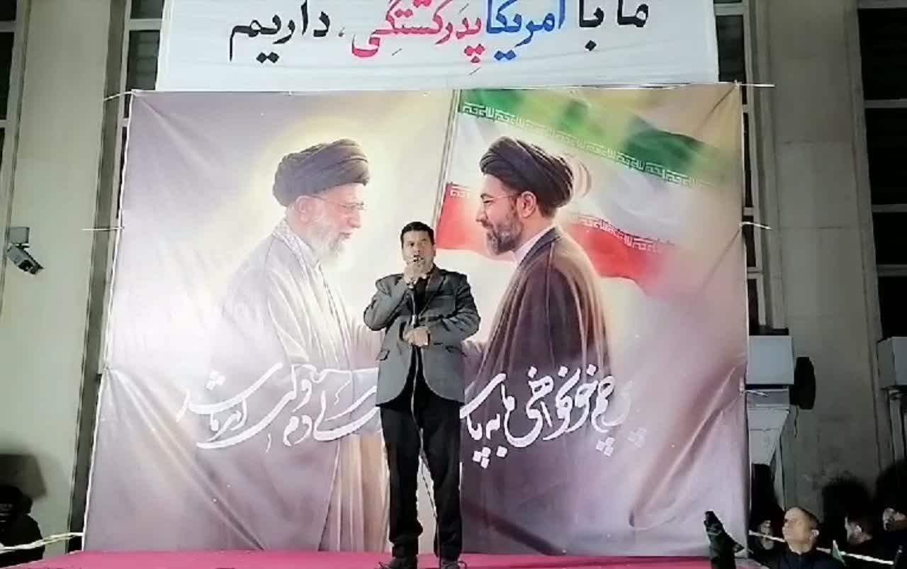 ملت ایران، طومار کسانی را که به دنبال سازش با آمریکا هستند در هم می‌پیچند