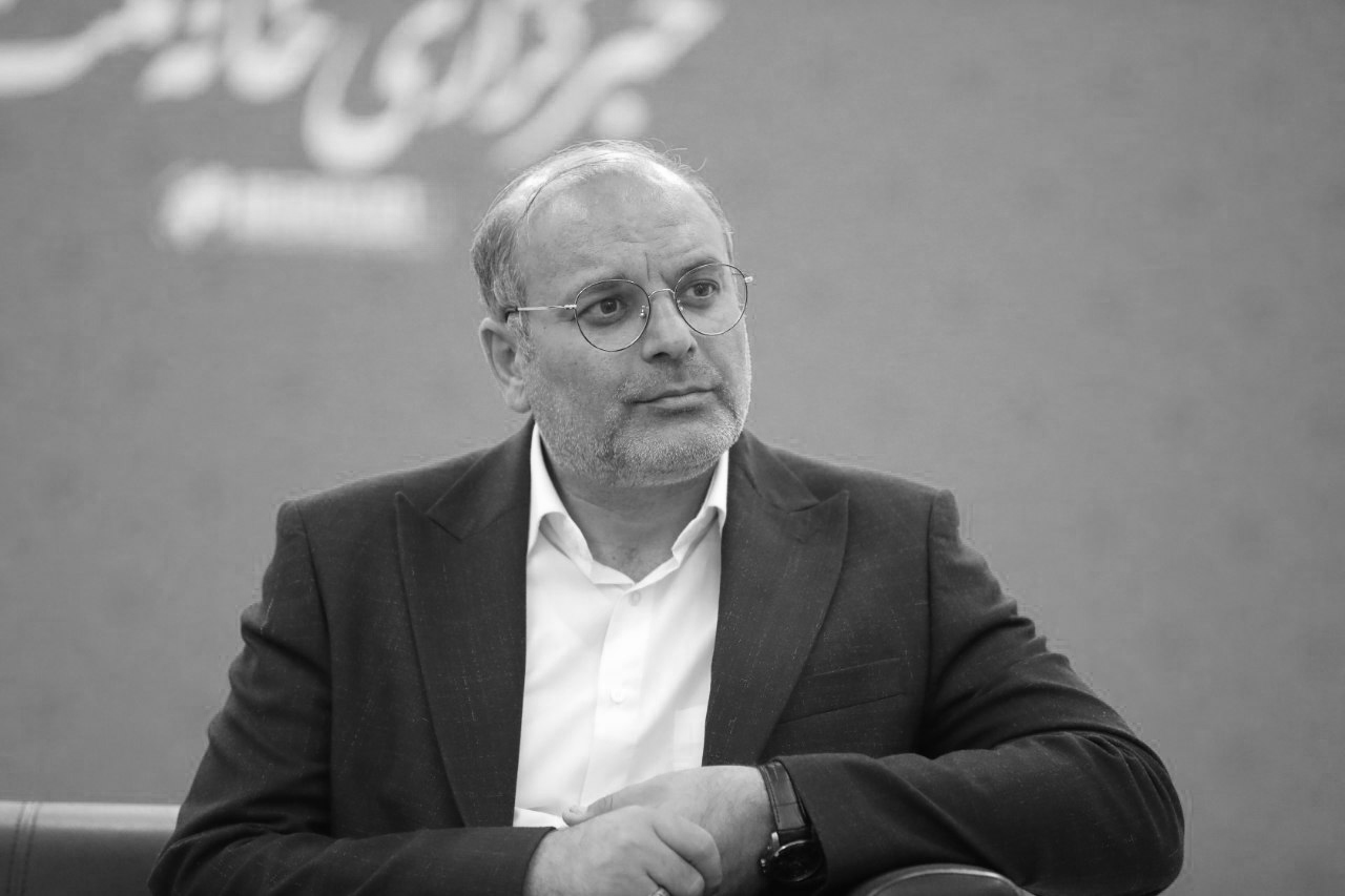 راه انقلاب با شهادت‌ها متوقف نمی‌شود / جنگ روایت‌ها در خط مقدم است