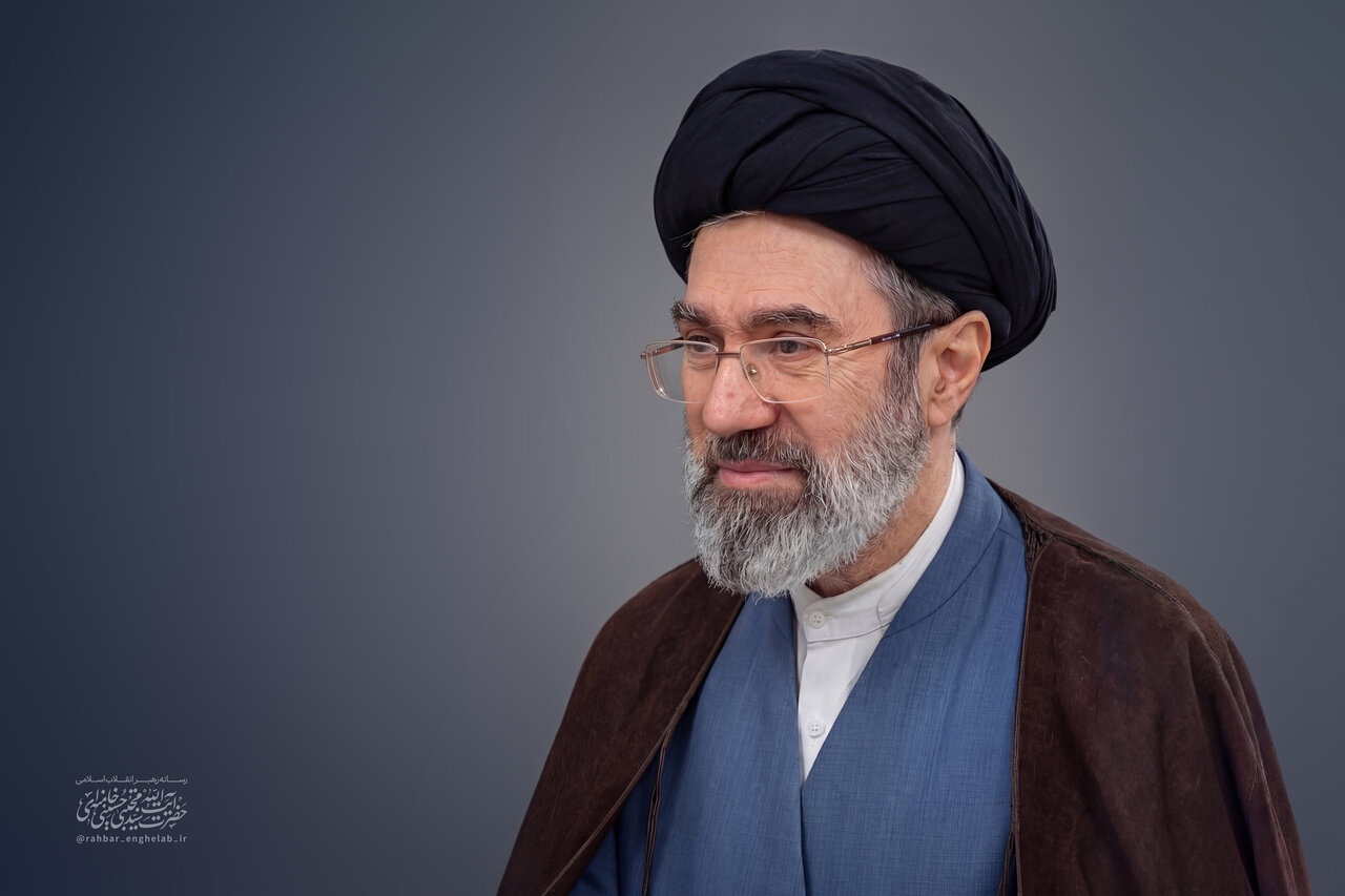 هر اقدامی که موجب سرخوردگی مردم شود، کمک به دشمن است