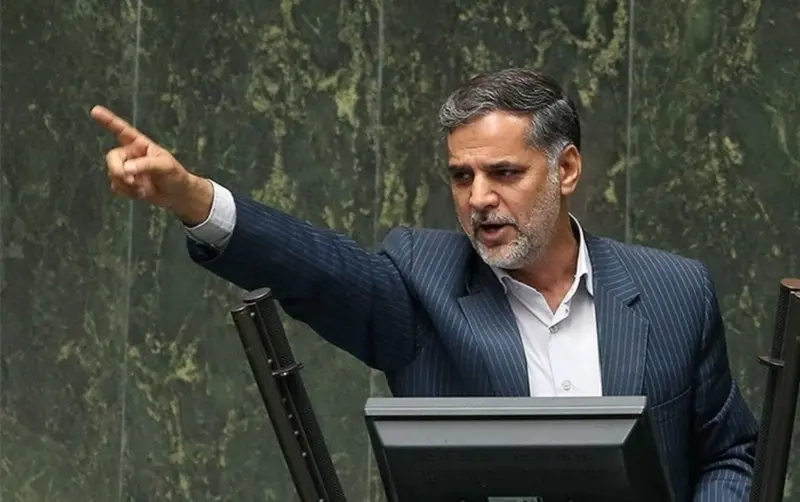 رهبر شهید هشت ویژگی قانون مطلوب را برای نمایندگان تبیین کردند