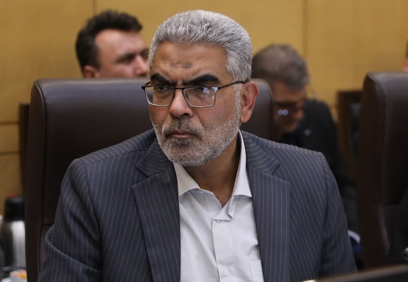 ارسال نامه مهم اقتصادی جمعی از نماینده‌های مجلس به رهبر معظم انقلاب / تأکید بر اصلاح نظام ارزی و مبارزه با نفوذ